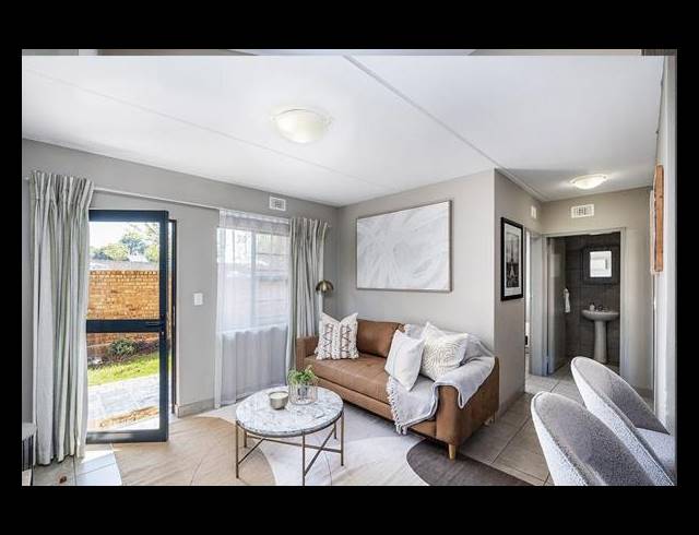 2 BEDROOM APARTMENT FOR SALE IN HEUWELOORD